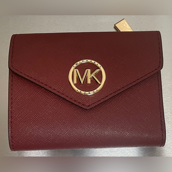 Michael Kors wallet - Picture 3 of 12